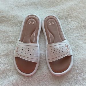 Brand new under armor slides size 7